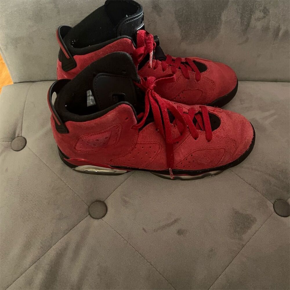 Jordan 6 Retro "Toro Bravo" Red Kids Sneakers Size 4.5Y Unisex Athletic